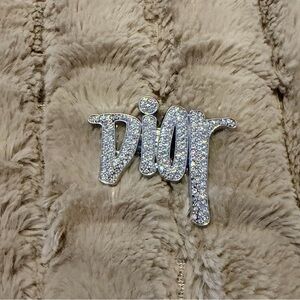 Fashion Sparkling Logo Brooch - Silver Crystal Script